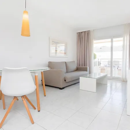 Duquesa Playa Aparthotel Santa Eularia des Riu