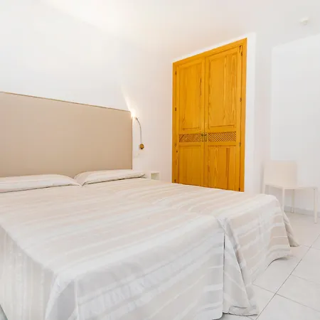 Duquesa Playa 4* Санта-Эулалия-дель-Рио