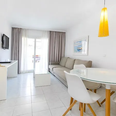 Duquesa Playa Aparthotel Santa Eularia des Riu