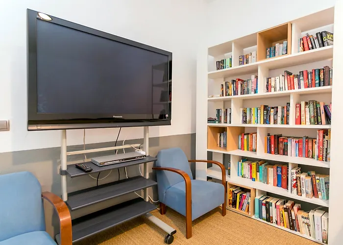 杜克沙普拉亚公寓式酒店 4* 圣埃乌拉利亚