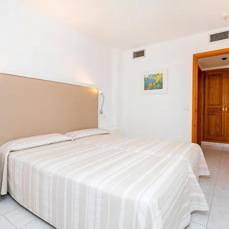 Duquesa Playa Apart Otel Santa Eularia des Riu