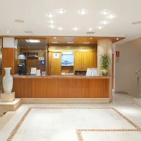 Duquesa Playa Hotel apartamentowy Santa Eularia des Riu