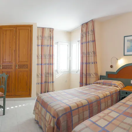 Duquesa Playa Aparthotel 4*