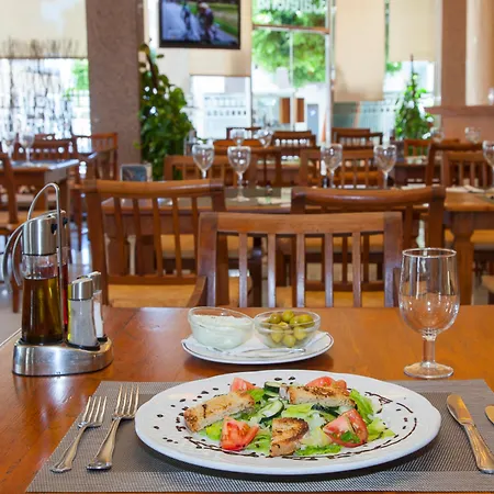 Duquesa Playa Santa Eularia des Riu