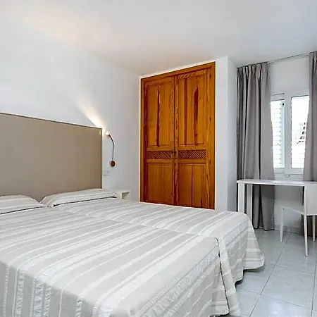 Duquesa Playa Aparthotel 4*