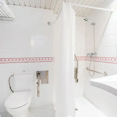 Duquesa Playa Aparthotel 4*