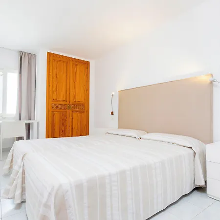 Duquesa Playa Aparthotel 4*