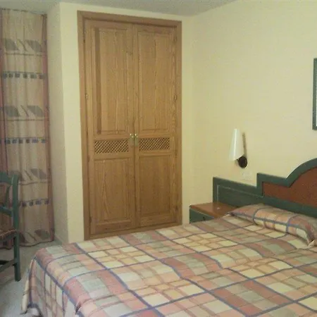 Duquesa Playa 4* Санта-Эулалия-дель-Рио