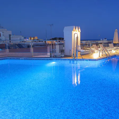 Апарт-отель Duquesa Playa Санта-Эулалия-дель-Рио