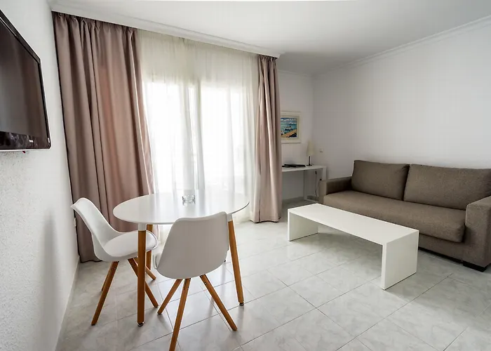 Hotel apartamentowy Duquesa Playa Santa Eularia des Riu