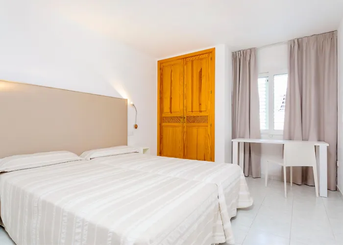 Duquesa Playa Lägenhetshotell Santa Eularia des Riu