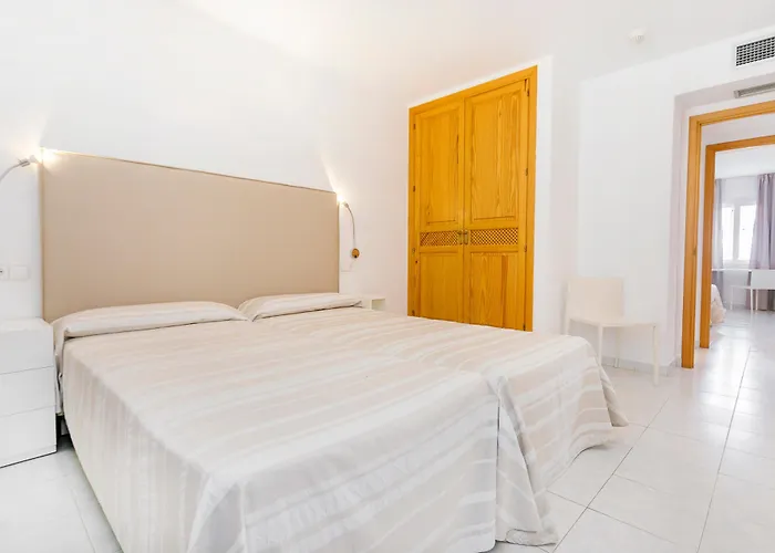 Duquesa Playa 4* Santa Eularia des Riu