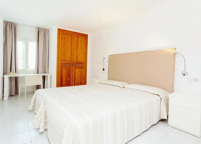 Duquesa Playa Apartmanhotel Santa Eularia des Riu