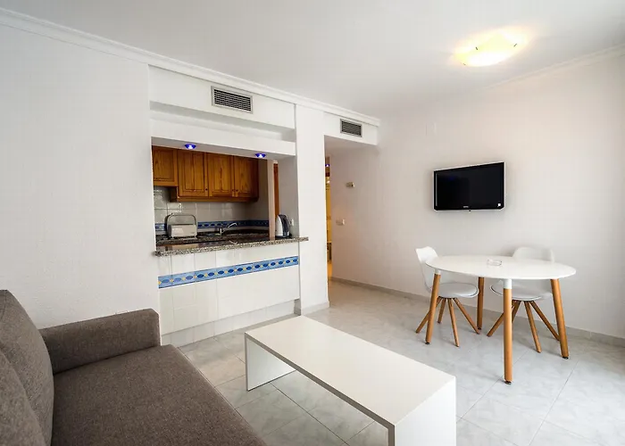 Duquesa Playa Apartmanhotel 4*