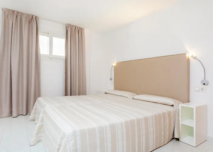 Duquesa Playa Apartmanhotel
